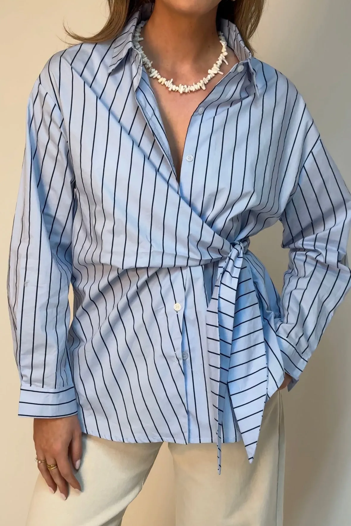 Gestreepte wrap blouse - Blauw
